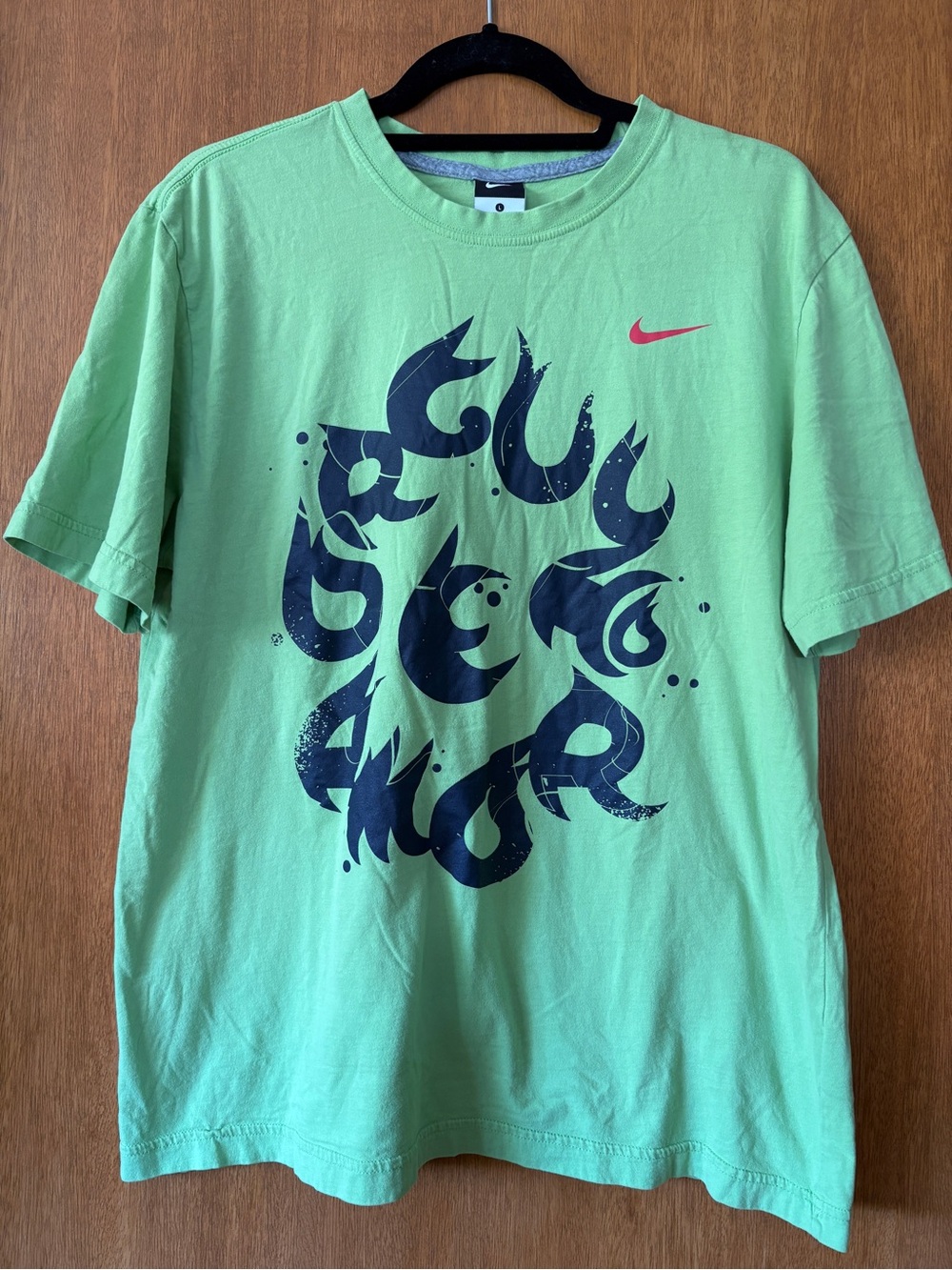 Nike Brazil National Soccer “Orgulho e Amor” Shirt, Green, Men's Size L - Picture 4 of 7